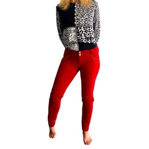 Woman’s U-TURN JEANS red size Asian size US 8-10, Design studded pocket 2 button